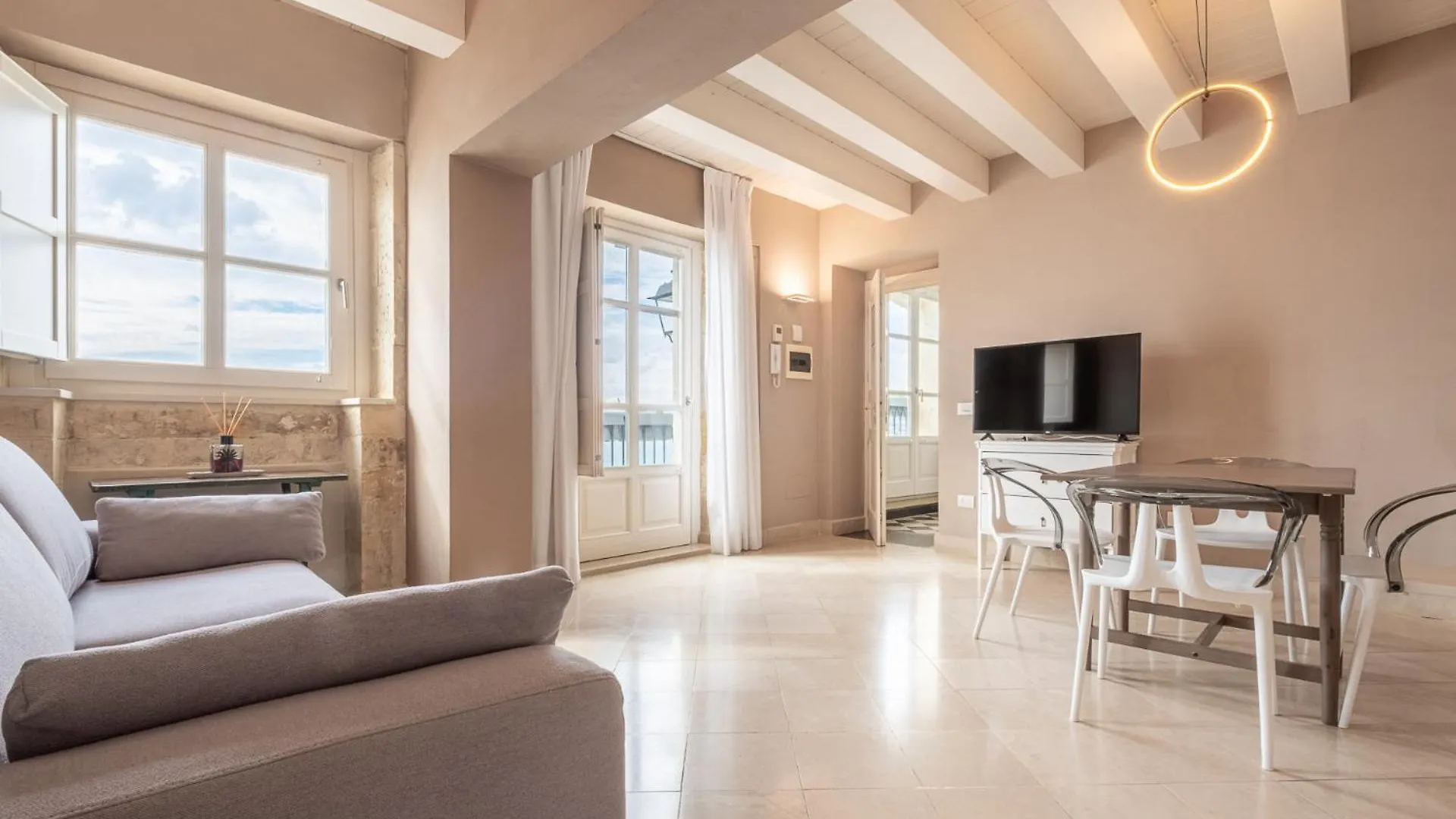 Palazzo Alfeo Aparthotel Syracuse