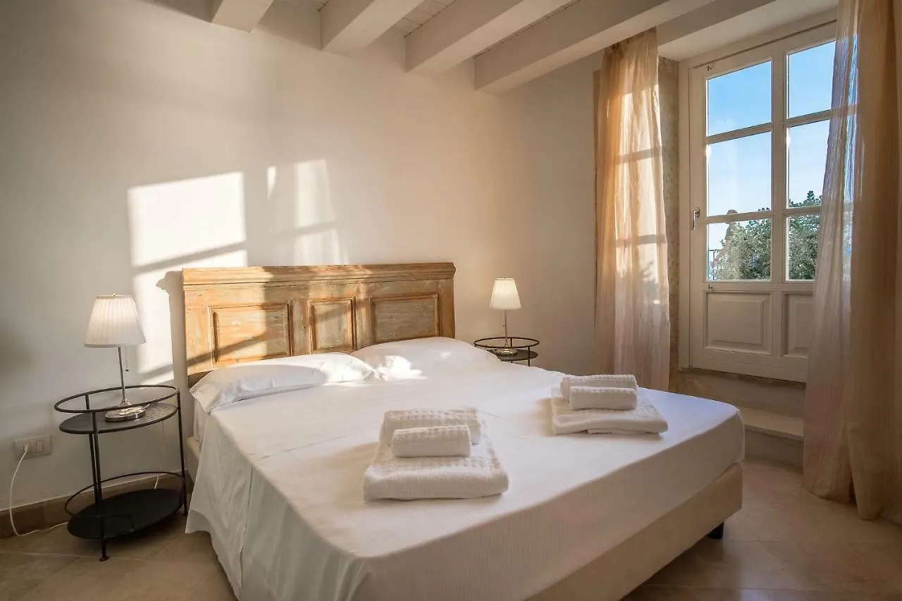 Palazzo Alfeo Aparthotel Syracuse 4*,  Italien