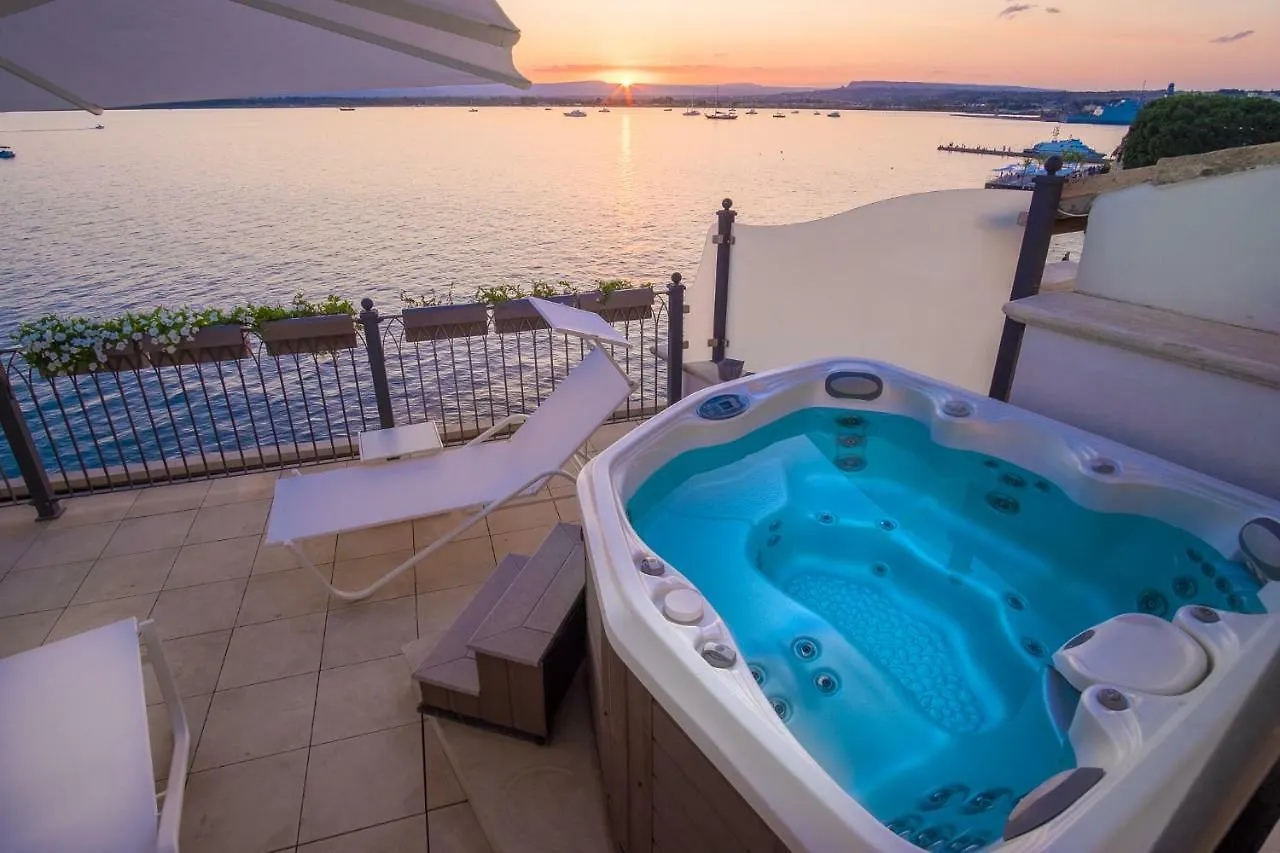 Palazzo Alfeo Aparthotel Syracuse Italien