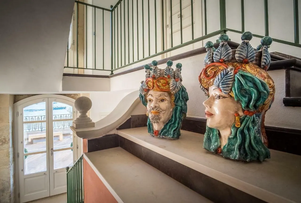Palazzo Alfeo Aparthotel Syracuse 4*,  Italien
