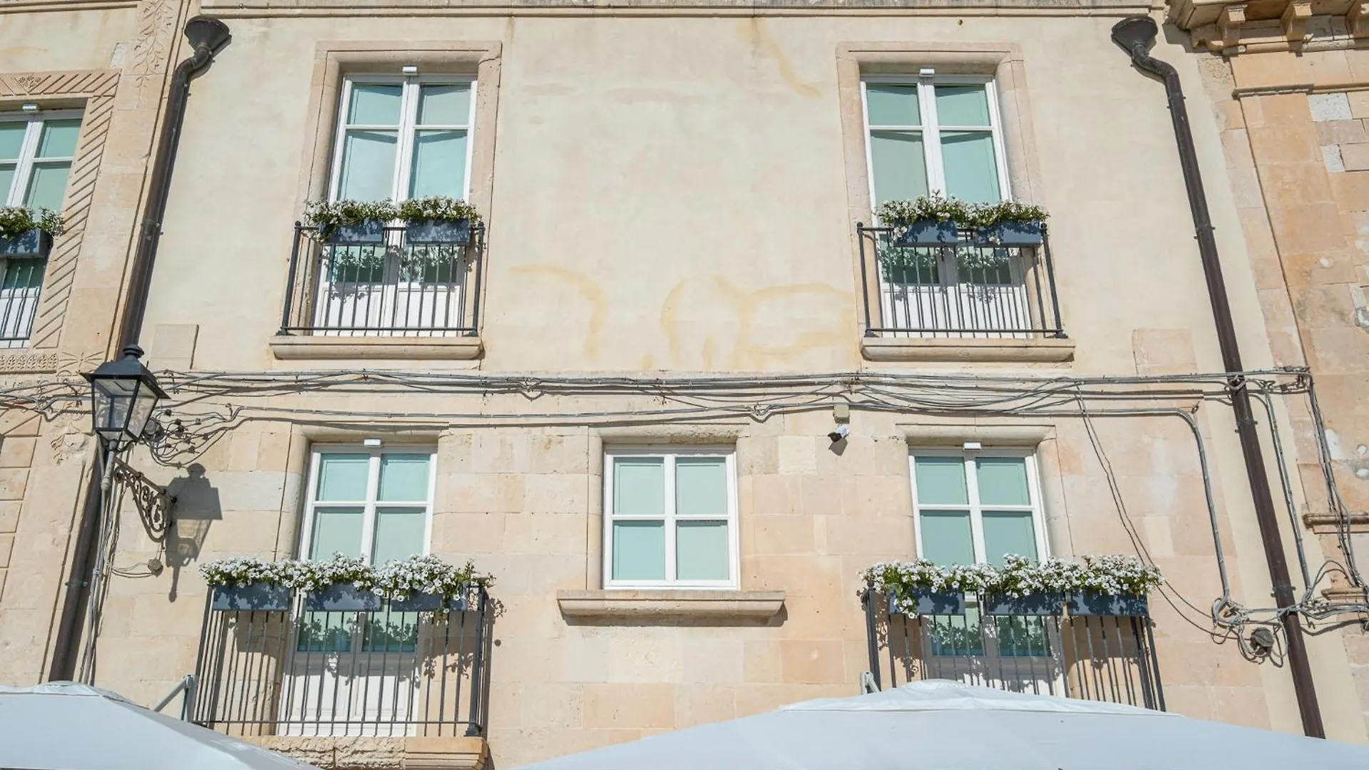 Palazzo Alfeo Aparthotel 시라쿠사